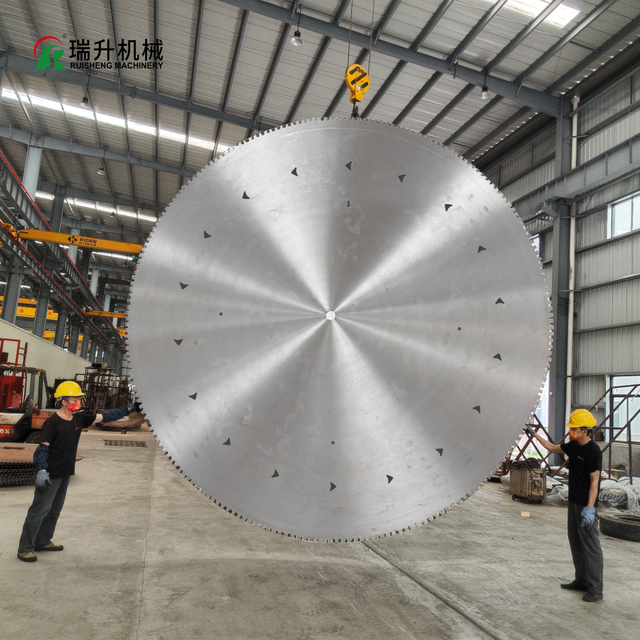 Double Blade Mining Machine and Super Large Diamond Saw Blade for Granite Mining 4600mm